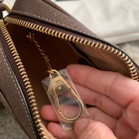 ⭐️⭐️SOLD⭐️⭐️Authentic Gucci ophidia camera bag. - Picture 5 of 8